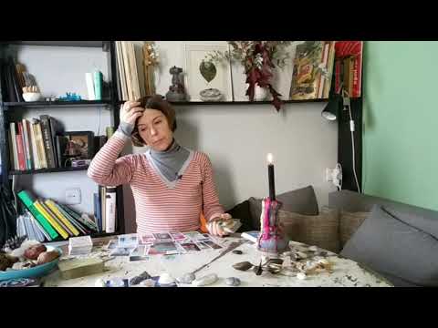 Видео: 🔥 ЧТО ОН ДУМАЕТ ОБО МНЕ СЕЙЧАС? Гадание таро онлайн
