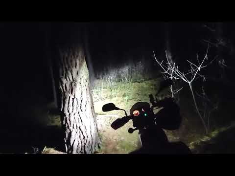 Видео: Лед світло на Баджаж боксер @