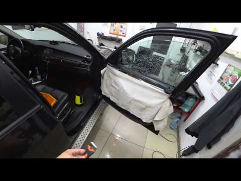 Видео: Как легко УБРАТЬ КЛЕЙ от тонировки.