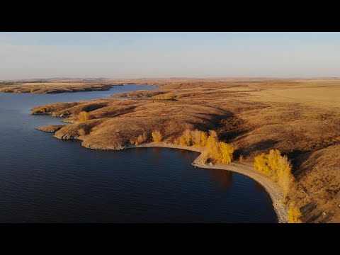 Видео: Осенняя Ирикла раздает окуней на красивых рельефах