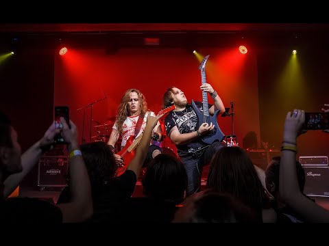 Видео: рок-группа Пирокинез на Face Down In The Gutter 2022