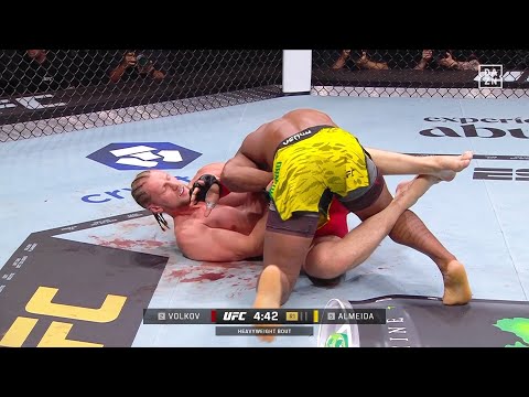 Видео: UFC 321: Александр Волков против Джейлтона Алмейды: лучшие моменты боя - нокаут 2025