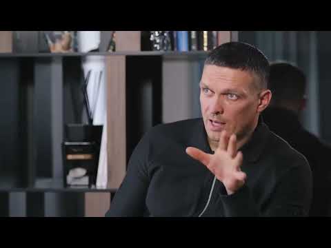 Видео: ОЛЕКСАНДР і КАТЕРИНА УСИК: патріархат в родині, як Катя кинула Сашу, втрата батька | Слава+