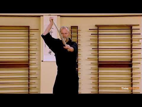 Видео: №5. ГЯКУТЭ ДЗУКИ -  КОЛЮЩИЙ УДАР ОБРАТНЫМ ХВАТОМ.  МАСТЕР-КЛАСС - ТЕХНИКИ ДЗЕДО ШКОЛЫ СИНТО МУСО-РЮ