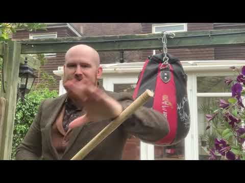 Видео: Бартицу боль с использованием трости