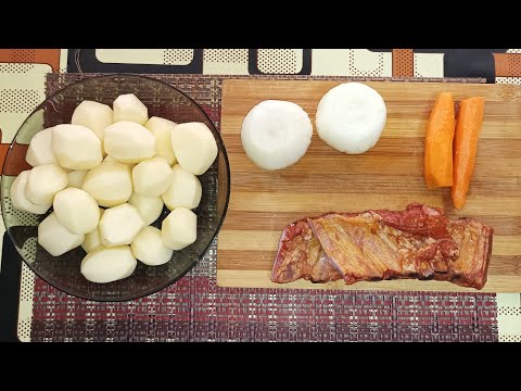 Видео: Рецепт тушёной картошки с копчёными рёбрышками. Это блюдо станет вашим любимым.