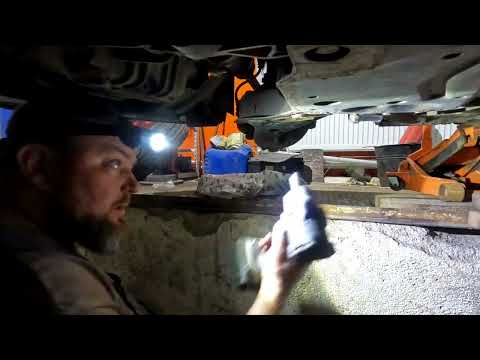 Видео: Замена переднего нижнего рычага Ford focus 2