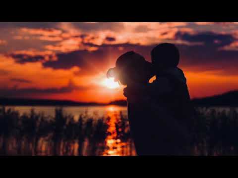 Видео: С первых дней счастливого мгновенья