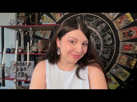 Видео: Его чувства к вам тогда и сейчас. Таро Юлия Петрова Прямые Эфиры