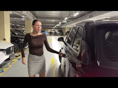 Видео: Великолепная Audi Q7. Лиса рулит