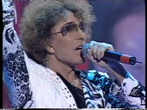 Видео: Валерий Леонтьев на 8-летии Бульвара - Давай, давай!