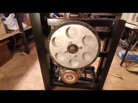 Видео: Самодельная ленточная пила. Часть 1.