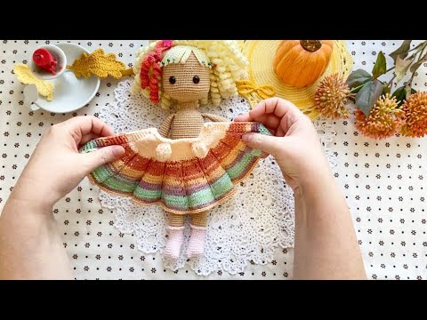 Видео: Связала брелоки, наряжаю Ксюшу ( готовы 3 платья👗👗👗)