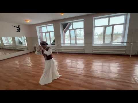 Видео: Қазақ биі “Ақ баян”. Орындаған:Есенгельдинова Жансая , жетекшісі Угыбаева Кульшара Серикбаевна