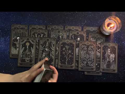 Видео: Таро для мужчин: что ей от вас нужно ✨