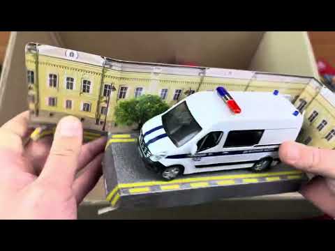 Видео: Открываю коробку моделек Технопарк! Часть 2. Про машинки