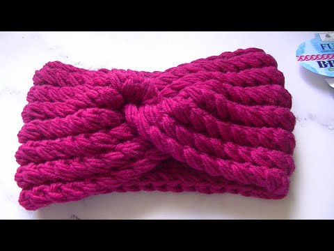 Видео: Вяжем  повязку на голову узором «резинка с косыми петлями» спицами