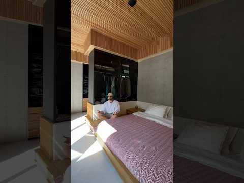 Видео: Как вам подиумное решение спальни в доме архитектора? #zrobimarchitects