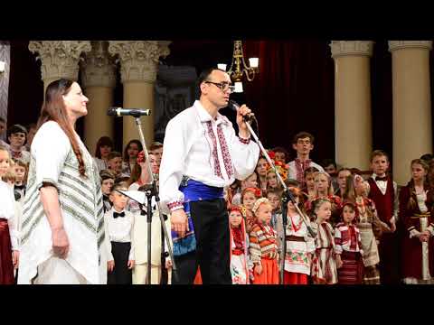Видео: Сік землі Виконують Ніна Матвієнко Рубен Толмачов хори: Дзвіночок Ладоньки