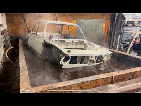 Видео: Химическая обработка турбины BMW 2002 года