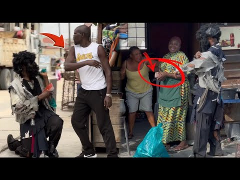 Видео: Мужчина переоделся в нищего, чтобы посмотреть, кто ему поможет😭💔Социальный эксперимент #тренд #сш...