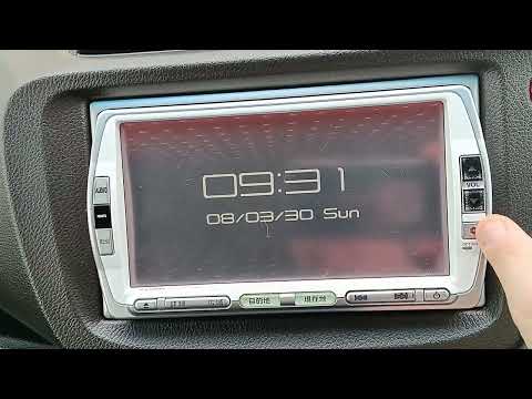 Видео: Магнитола Gathers VXS-102VSi. Воспроизведение с Sd карты. Небольшой обзор функций.