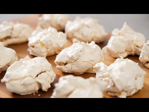 Видео: Всего 3 ингредиента! Это САМОЕ вкусное печенье БЕЗЕ. Рецепт меренгового печенья