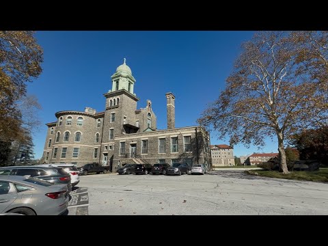 Видео: Католический Университет в США. В каких условиях живут студенты в Америке. Столовая в кампусе.#сша 