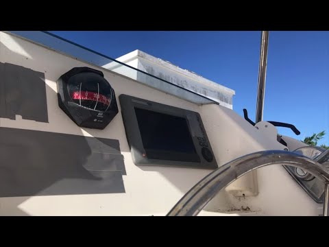 Видео: 6. Катамаран Robertson & Caine Moorings 3900, разбитый, но выживший, после урагана “Ирма“