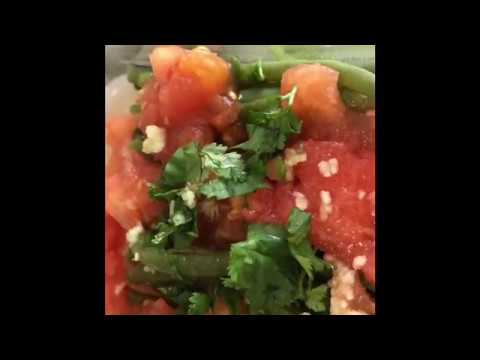 Видео: Стручковая фасоль с чесноком и помидорами