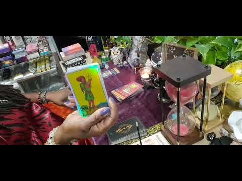 Видео: Их самое большое желание — провести ещё одну ночь. Ваше молчание красноречиво.