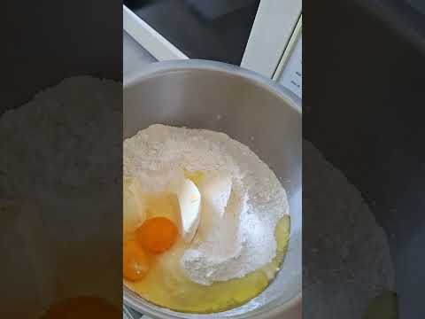 Видео: Мастер-класс от Ариши. Поминальные пирожки.