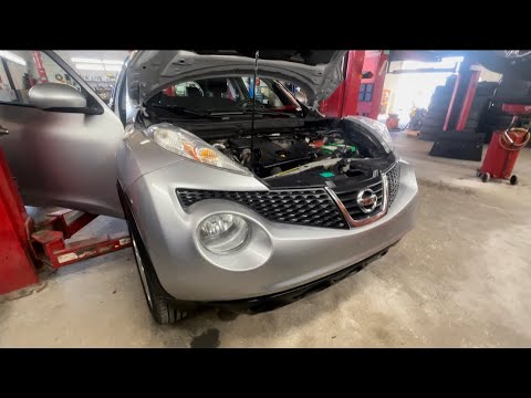 Видео: Замена мотора вентилятора Nissan Juke