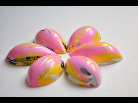 Видео: Корпусные конфеты карамель - маракуйя ( Chocolate bonbons with caramel & passion fruit) Subtitles