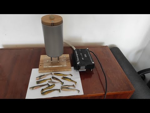Видео: как да си направим шприц за двуцветни силиконови примамки  (making 2 colors of soft baits)
