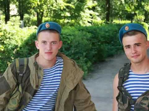 Видео: Рыдает мать и словно тень стоит отец