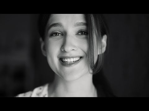 Видео: Мальвина Матрасова - Мама не любит папу, папа не любит маму... (читает М.Матвейчук, музыка Мадины)