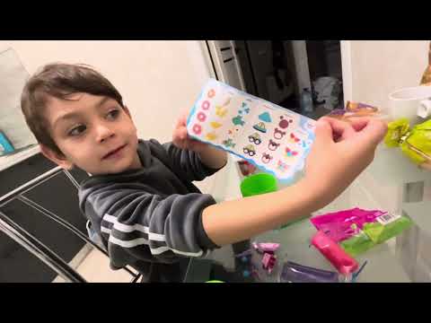 Видео: Тёма и пластилин из магнита 😆 #viral #youtubeshorts #viralvideo