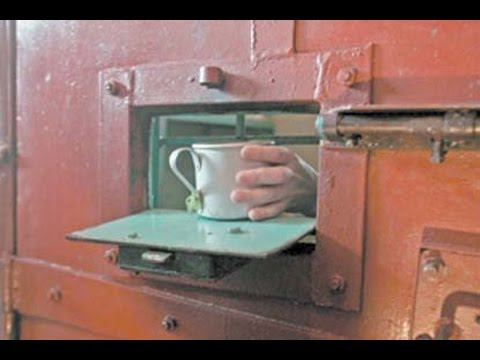 Видео: Как делают подкопы в тюрьмах