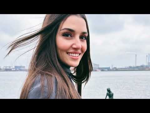 Видео: Бурак Дениз и Ханде Эрчел снова вместе