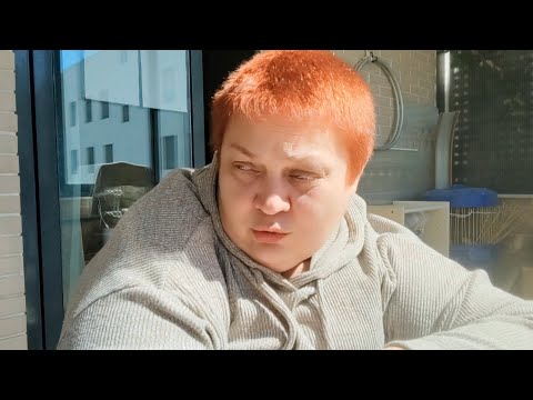 Видео: Деньги получает, а грязь оставляет! Испанка убирает квартиру! Замечания делать нельзя, обидится!