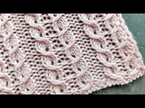 Видео: Изящные косы спицами 🎀 Лёгкий узор для вязания свитеров,  косынок, шапок