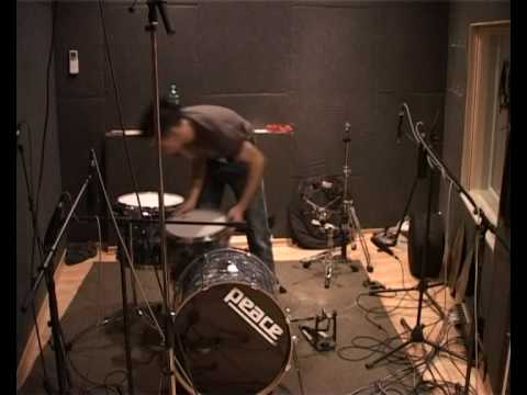 Видео: Radio Чача "Ой мороз, мороз" Recording Drums