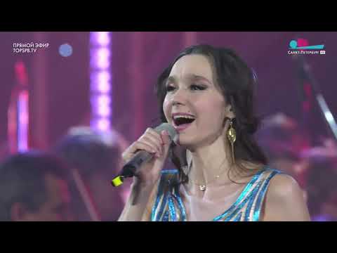 Видео: Я танцевать хочу (Карина Чепурнова)