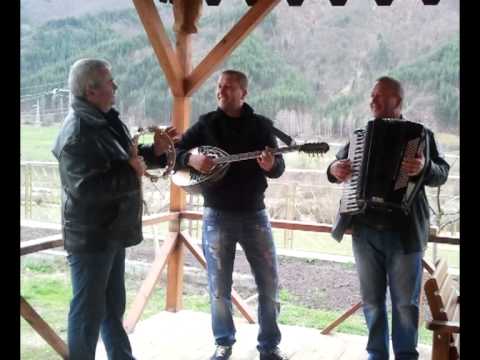 Видео: Оркестър Якоруда -По друм одам -