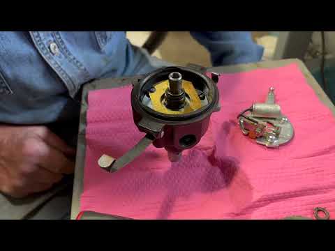 Видео: Модель A Ford Distributor Upgrade