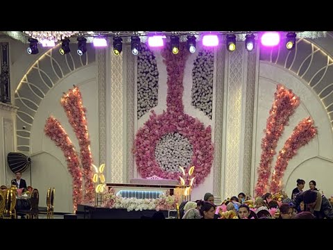 Видео: Шахрухбек & Чаросой ZAMON To’yxonasi Xonqa Oqsaroy в прямом эфире!