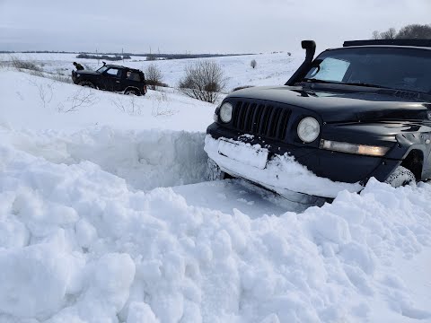 Видео: Пробиваем снежную целину. МТ на Pajero и Зимняя липучка на Tagaz Tager