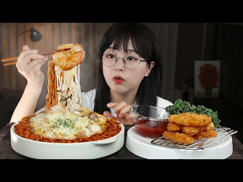 Видео: АСМР ЕДА Острый рамен с кукурузным сыром🌽🔥 | MUKBANG