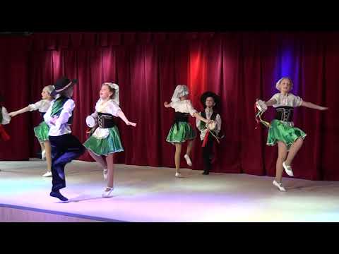 Видео: Итальянский танец Тарантелла